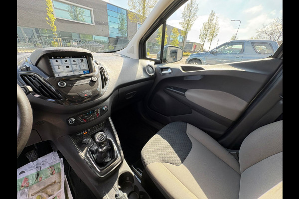 Ford Tourneo Courier 1.0 Titanium 125PK GARANTIE!