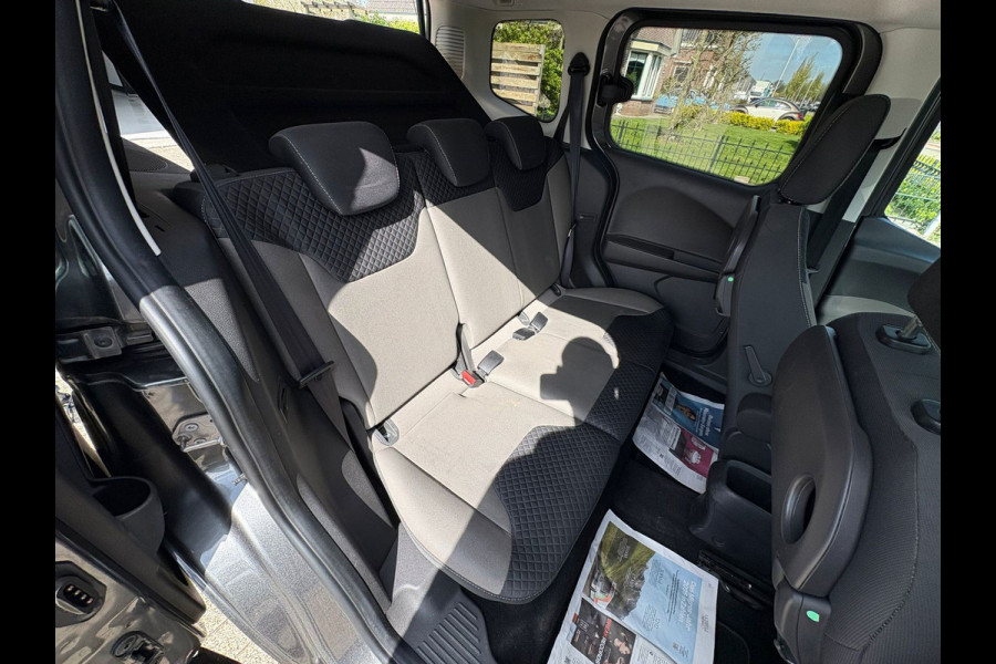 Ford Tourneo Courier 1.0 Titanium 125PK GARANTIE!