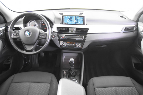 BMW X1 sDrive18i *1ste eigenaar*Navigatie*Standkachel*PDC*