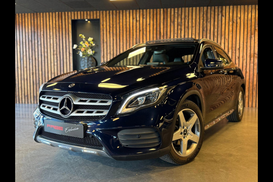 Mercedes-Benz GLA 180 Business Solution AMG / Pano / Camera / Sfeerverlichting