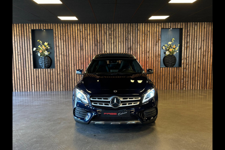 Mercedes-Benz GLA 180 Business Solution AMG / Pano / Camera / Sfeerverlichting