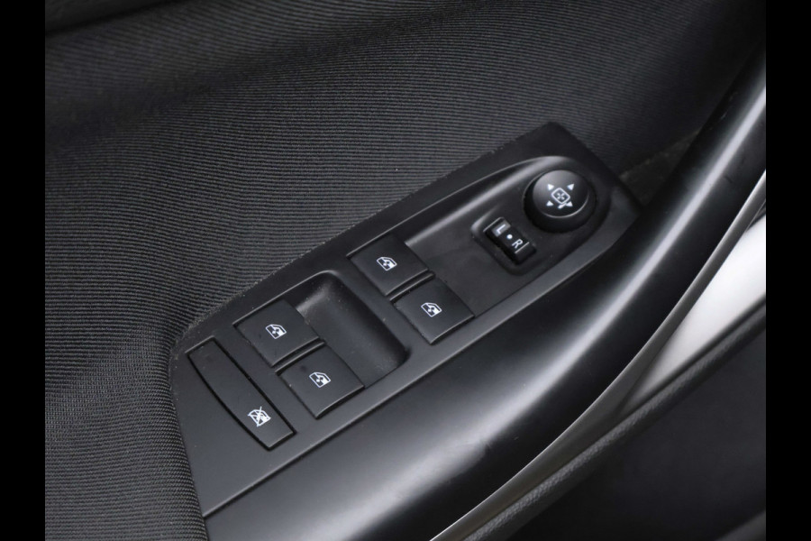 Opel Astra 1.2 Edition Sport (APPLE CARPLAY,NAVI,CAMERA,CLIMATE,CRUISE,GETINT,LED,TREKHAAK,SPORTSTOELEN,LM VELGEN)