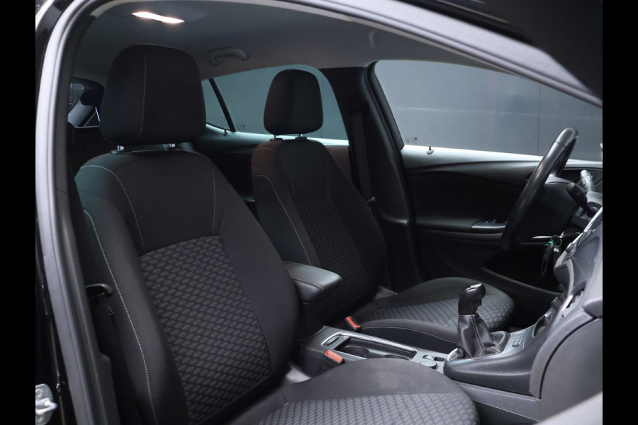 Opel Astra 1.2 Edition Sport (APPLE CARPLAY,NAVI,CAMERA,CLIMATE,CRUISE,GETINT,LED,TREKHAAK,SPORTSTOELEN,LM VELGEN)