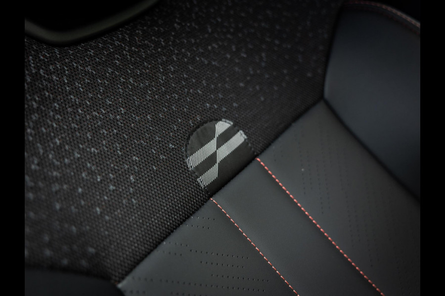 MINI Countryman 2.0 JCW ALL4 John Cooper Works XL | Stuurverwarming | Pano | Head-Up | Harman/Kardon |