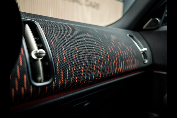 MINI Countryman 2.0 JCW ALL4 John Cooper Works XL | Stuurverwarming | Pano | Head-Up | Harman/Kardon |