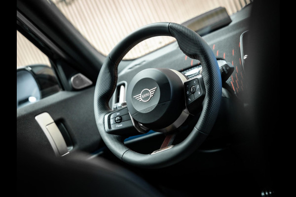 MINI Countryman 2.0 JCW ALL4 John Cooper Works XL | Stuurverwarming | Pano | Head-Up | Harman/Kardon |