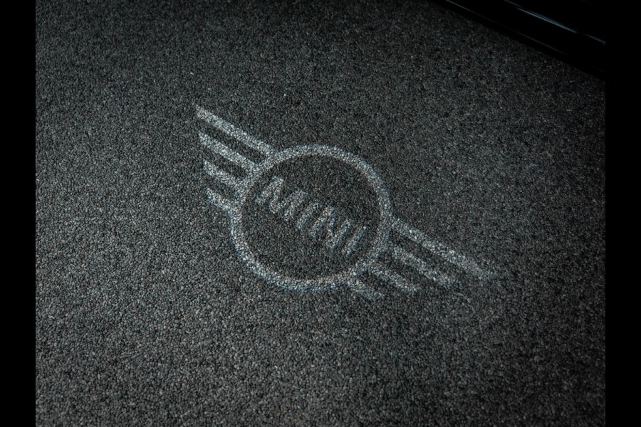 MINI Countryman 2.0 JCW ALL4 John Cooper Works XL | Stuurverwarming | Pano | Head-Up | Harman/Kardon |