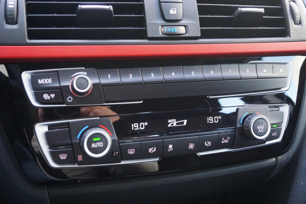 BMW 3-serie Gran Turismo 320i Sport Line GT/Sportstoelen/2e Eigenaar/