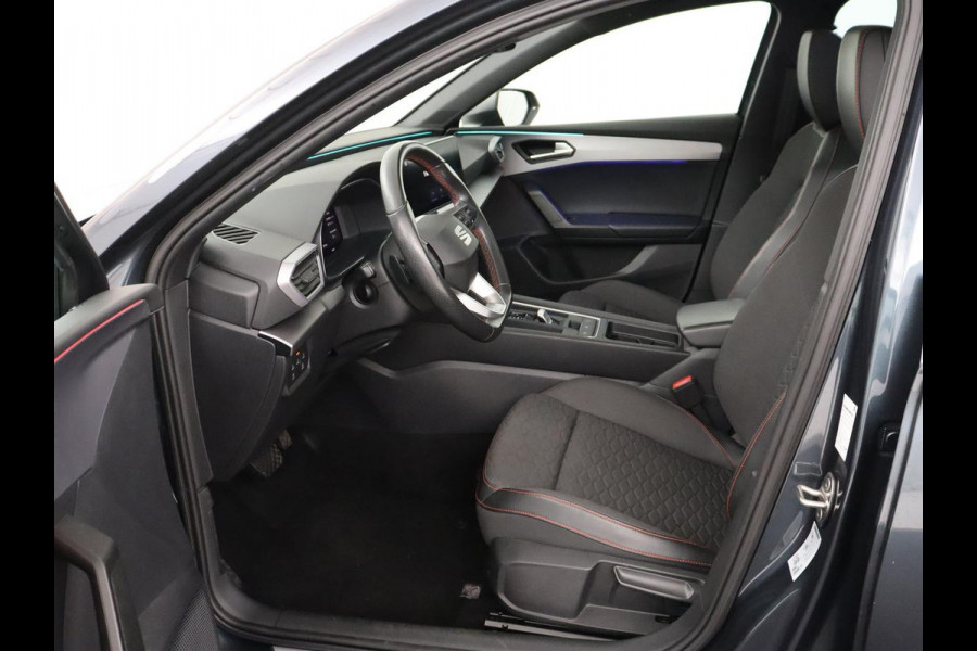 Seat Leon 1.4 TSI eHybrid PHEV FR Business Intense | Panoramadak | Stoelverwarming | Camera | Adaptive cruise | Carplay | Navigatie | Full LED | Park Assist | Climate control | Sportstoelen | Plug In