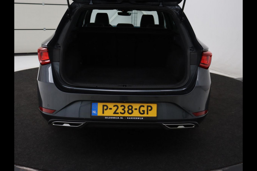 Seat Leon 1.4 TSI eHybrid PHEV FR Business Intense | Panoramadak | Stoelverwarming | Camera | Adaptive cruise | Carplay | Navigatie | Full LED | Park Assist | Climate control | Sportstoelen | Plug In