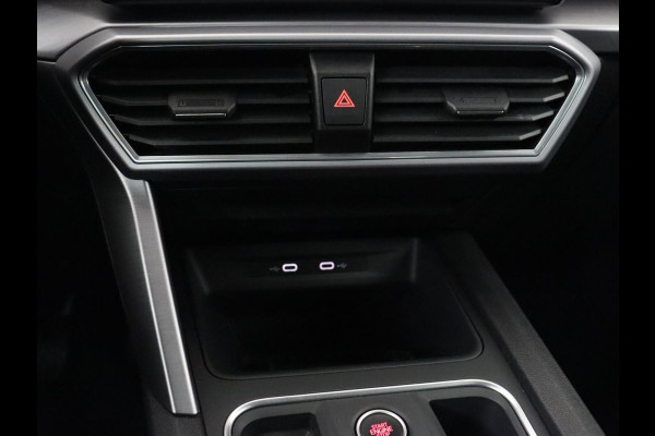 Seat Leon 1.4 TSI eHybrid PHEV FR Business Intense | Panoramadak | Stoelverwarming | Camera | Adaptive cruise | Carplay | Navigatie | Full LED | Park Assist | Climate control | Sportstoelen | Plug In