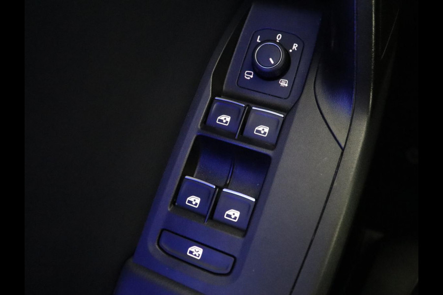 Seat Leon 1.4 TSI eHybrid PHEV FR Business Intense | Panoramadak | Stoelverwarming | Camera | Adaptive cruise | Carplay | Navigatie | Full LED | Park Assist | Climate control | Sportstoelen | Plug In