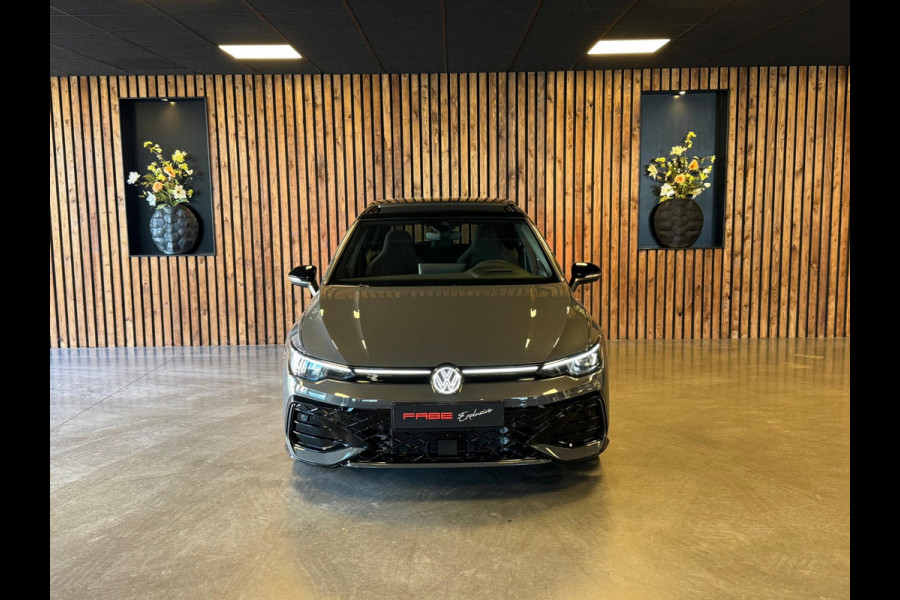 Volkswagen Golf 1.5 eTSI R-Line / 360 Camera / Pano / H/K / Stoel/Stuur verwarming / Carplay