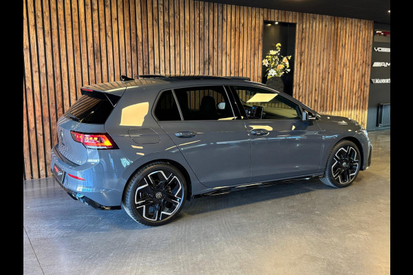 Volkswagen Golf 1.5 eTSI R-Line / 360 Camera / Pano / H/K / Stoel/Stuur verwarming / Carplay