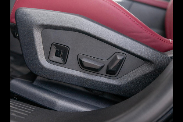 Jeep Compass First Edition 74 kWh | Adapt. Cruise | Camera | Carplay | 20" | Elektr. A-Klep | Navi | Winter Pack | Schuif/Kanteldak | Premium Pack | Conv. Pack | Warmtepomp | Nappa Leder