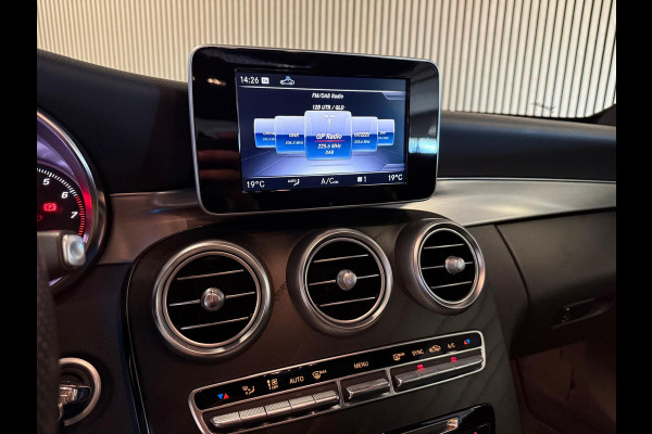 Mercedes-Benz C-Klasse Coupé 300 AMG STYLING-PANORAMA-AIRMATIC-DISTRONIC-SOUND-CAMERA-COMPLEET