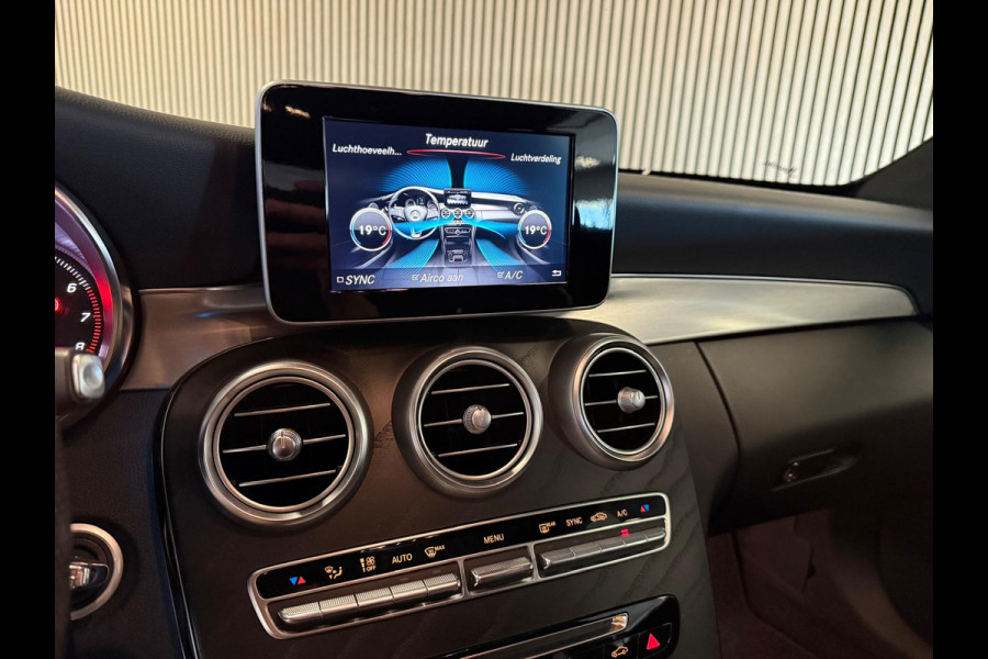 Mercedes-Benz C-Klasse Coupé 300 AMG STYLING-PANORAMA-AIRMATIC-DISTRONIC-SOUND-CAMERA-COMPLEET