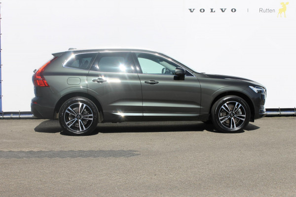 Volvo XC60 B5 250PK Automaat Momentum Exclusive Panoramisch schuif-kanteldak / Head-Up display / Semi elektrisch wegklapbare trekhaak / 19" lichtmetalen velgen / 360 graden rondomzicht camera