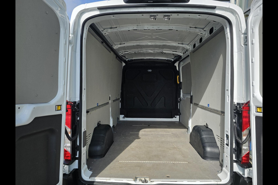 Ford Transit 350 L3H2 2.0 TDCI Trend 130 pk Lane assist | Stoelverwarming | Cruise control | PDC v+a | Bluetooth