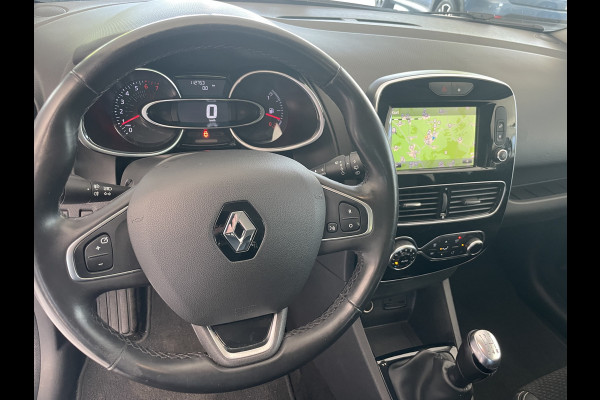 Renault Clio Estate 0.9 TCe Intens Airco - Achteruitrijcamera - Parkeersensor achter - Navigatie - Cruise control - Dakrails - Licht metalen velgen 16 inch - Led verlichting - Elektrische ramen - Keyless entry/ start - Bluetooth - Stuur multifunctioneel - Stuur leder - Radio