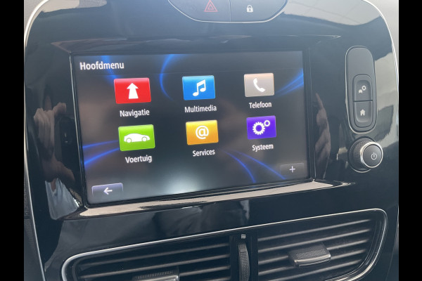 Renault Clio Estate 0.9 TCe Intens Airco - Achteruitrijcamera - Parkeersensor achter - Navigatie - Cruise control - Dakrails - Licht metalen velgen 16 inch - Led verlichting - Elektrische ramen - Keyless entry/ start - Bluetooth - Stuur multifunctioneel - Stuur leder - Radio