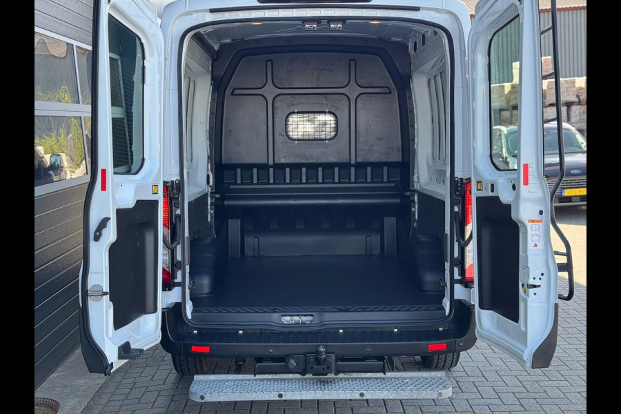 Ford Transit 350 2.0 TDCI 170pk L3H2 DC 6-pers Trend | Trekhaak | Imperial | Navi | Camera | CarPlay | Cruise | Airco | EURO6