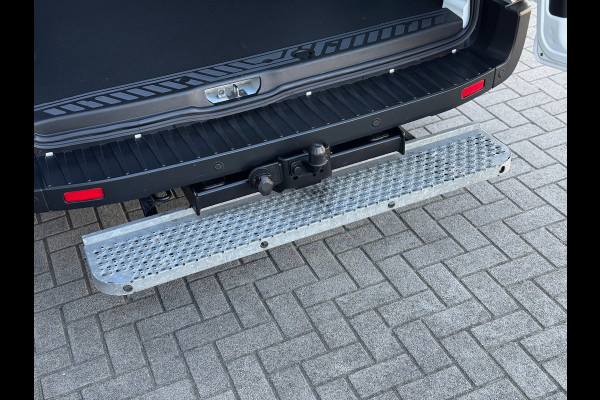 Ford Transit 350 2.0 TDCI 170pk L3H2 DC 6-pers Trend | Trekhaak | Imperial | Navi | Camera | CarPlay | Cruise | Airco | EURO6