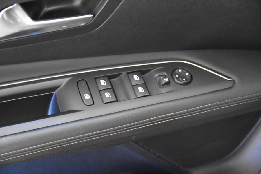 Peugeot 3008 1.2 Allure *Leer*Camera*Navigatie*Carplay*