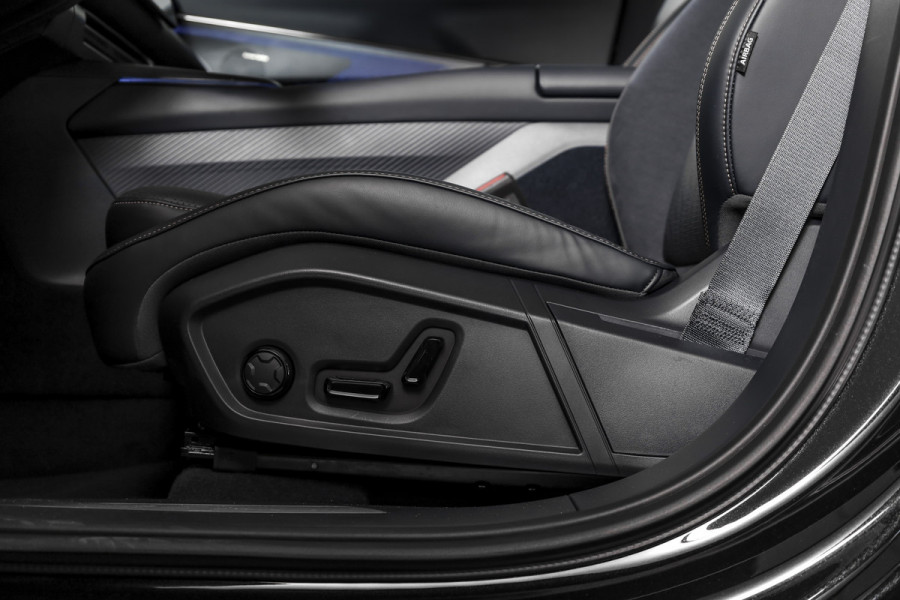 Lynk & Co 08 1.5 PHEV 349 PK More | 200km Elek. | S/K-Panodak | Elek. Stoel+Massage | Stoelverw.+Ventilatie | Matrix Led | Harman/Kardon | 360 Camera | Adapt. Cruise | NAV+App. Connect | LM 21" | 1023