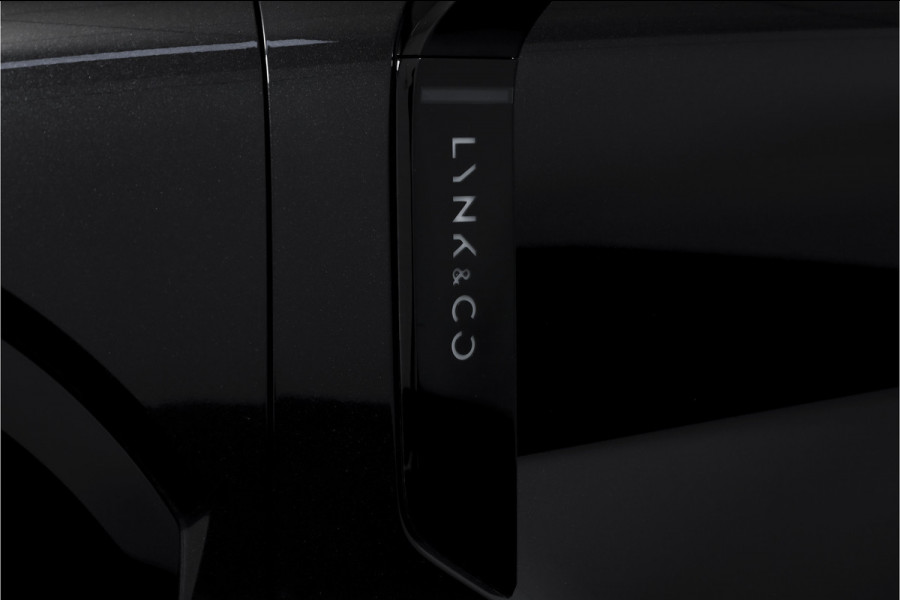 Lynk & Co 08 1.5 PHEV 349 PK More | 200km Elek. | S/K-Panodak | Elek. Stoel+Massage | Stoelverw.+Ventilatie | Matrix Led | Harman/Kardon | 360 Camera | Adapt. Cruise | NAV+App. Connect | LM 21" | 1023