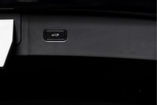 Lynk & Co 08 1.5 PHEV 349 PK More | 200km Elek. | S/K-Panodak | Elek. Stoel+Massage | Stoelverw.+Ventilatie | Matrix Led | Harman/Kardon | 360 Camera | Adapt. Cruise | NAV+App. Connect | LM 21" | 1023