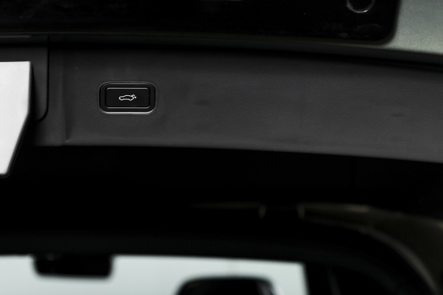 Lynk & Co 08 1.5 PHEV 349 PK More | 200km Elek. | S/K-Panodak | Elek. Stoel+Massage | Stoelverw.+Ventilatie | Matrix Led | Harman/Kardon | 360 Camera | Adapt. Cruise | NAV+App. Connect | LM 21" | 4146