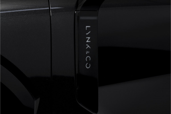 Lynk & Co 08 1.5 PHEV 349 PK More | 200km Elek. | S/K-Panodak | Elek. Stoel+Massage | Stoelverw.+Ventilatie | Matrix Led | Harman/Kardon | 360 Camera | Adapt. Cruise | NAV+App. Connect | LM 21" | 1416