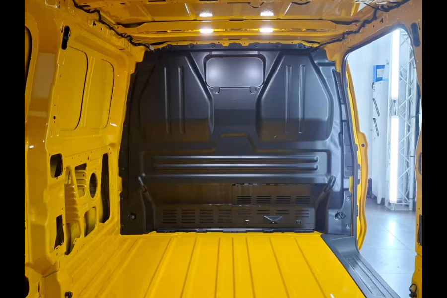 Ford E-Transit Cust. 320L L2H1 Trend 65 kWh/136PK Automaat Airco | Cruise | Camera | Apple CP| Trekhaak