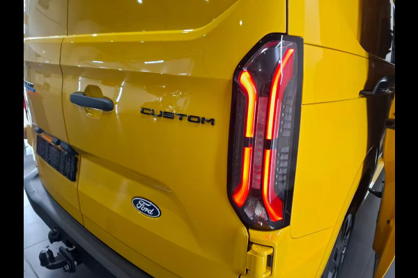Ford E-Transit Cust. 320L L2H1 Trend 65 kWh/136PK Automaat Airco | Cruise | Camera | Apple CP| Trekhaak
