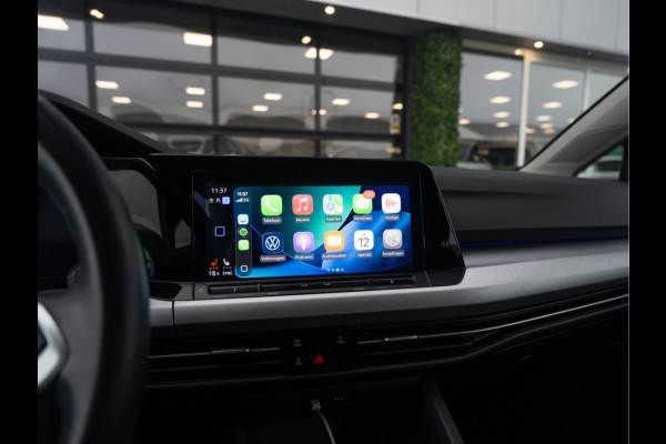Volkswagen Golf 1.0 eTSI Life | Clima | Ambient | Carplay |