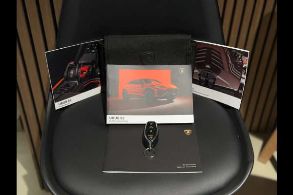 Lamborghini Urus SE|Pano|B&O|Ceramic|Hud|Massage|BTW|Fabrieksgarantie|Onderhoudscontract