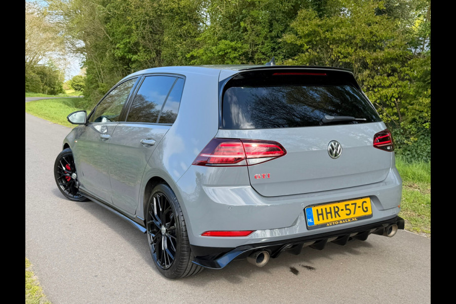 Volkswagen Golf 2.0 TSI GTI TCR | Akrapovic | Keyless | Camera |