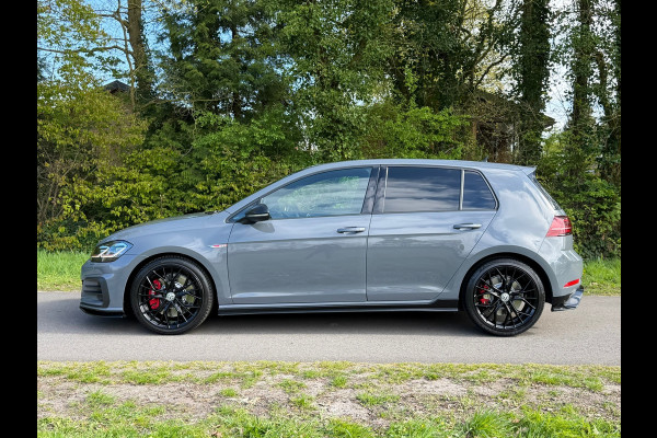 Volkswagen Golf 2.0 TSI GTI TCR | Akrapovic | Keyless | Camera |
