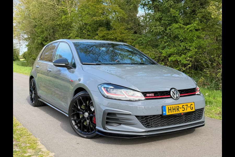 Volkswagen Golf 2.0 TSI GTI TCR | Akrapovic | Keyless | Camera |