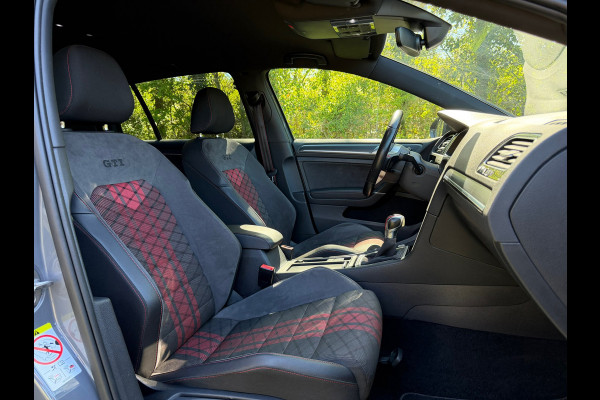 Volkswagen Golf 2.0 TSI GTI TCR | Akrapovic | Keyless | Camera |