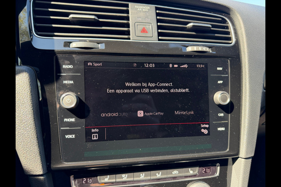 Volkswagen Golf 2.0 TSI GTI TCR | Akrapovic | Keyless | Camera |