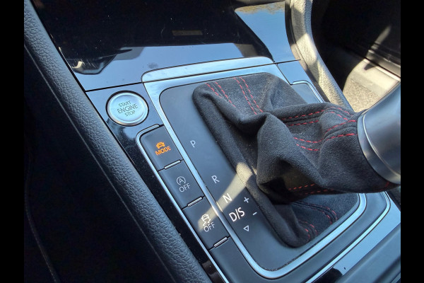 Volkswagen Golf 2.0 TSI GTI TCR | Akrapovic | Keyless | Camera |