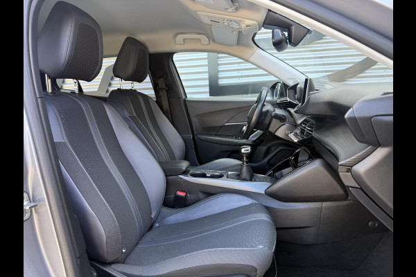 Peugeot 2008 1.2 PureTech Blue Lease Allure 2e Eigenaar|Navi|Camera|D-riem v.v. in 2026|Clima|Cruise|Carplay|APK tot 02-2028