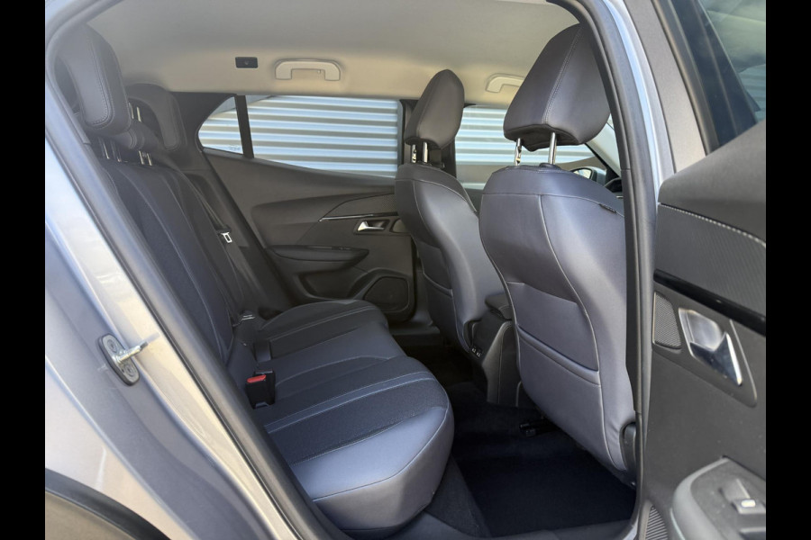 Peugeot 2008 1.2 PureTech Blue Lease Allure 2e Eigenaar|Navi|Camera|D-riem v.v. in 2026|Clima|Cruise|Carplay|APK tot 02-2028