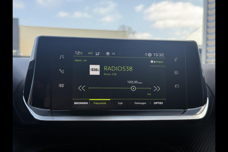 Peugeot 2008 1.2 PureTech Blue Lease Allure 2e Eigenaar|Navi|Camera|D-riem v.v. in 2026|Clima|Cruise|Carplay|APK tot 02-2028