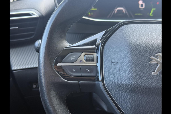 Peugeot 2008 1.2 PureTech Blue Lease Allure 2e Eigenaar|Navi|Camera|D-riem v.v. in 2026|Clima|Cruise|Carplay|APK tot 02-2028