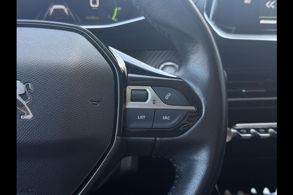 Peugeot 2008 1.2 PureTech Blue Lease Allure 2e Eigenaar|Navi|Camera|D-riem v.v. in 2026|Clima|Cruise|Carplay|APK tot 02-2028