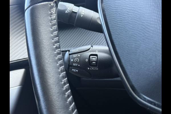 Peugeot 2008 1.2 PureTech Blue Lease Allure 2e Eigenaar|Navi|Camera|D-riem v.v. in 2026|Clima|Cruise|Carplay|APK tot 02-2028