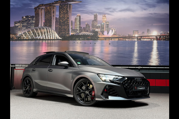 Audi RS3 Sportback 2.5 TFSI quattro |RS-Schaalstoelen|Sonos|MatteGrijs|HUD|Alcantara|Vol!